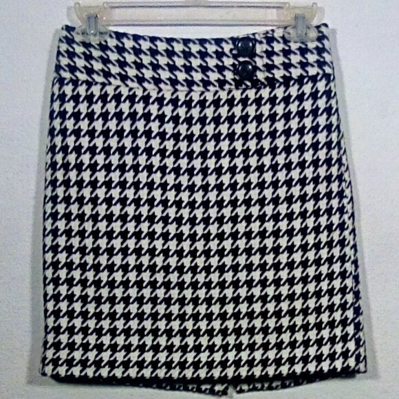 Ann Taylor Dresses & Skirts - NWT Ann Taylor Petite Factory Pencil Skirt Size 00P Black Ivory